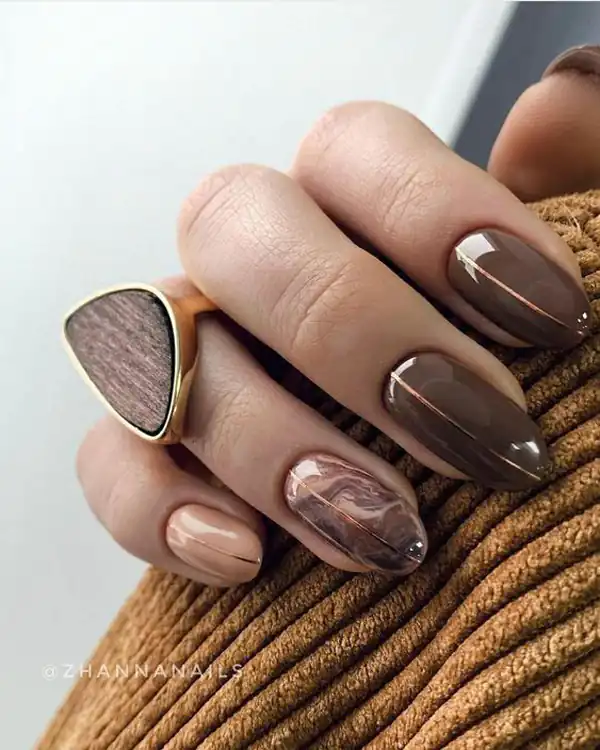 طراحی ناخن قهوه ای