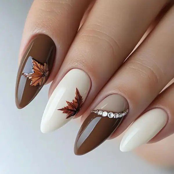 طراحی ناخن قهوه ای تیره