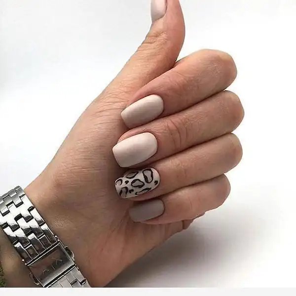 طراحی ناخن پلنگی شیک