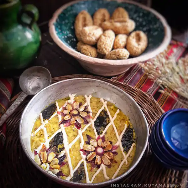 تزیین آش رشته ساده