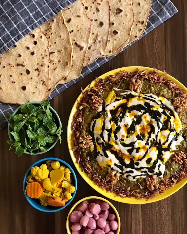 تزیین آش رشته ساده