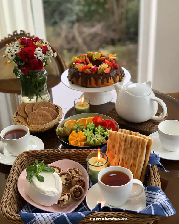 میز عصرانه مهمانی