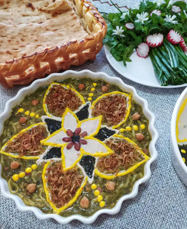 تزیین آش رشته نذری