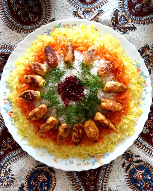 تزیین هویج پلو با مرغ