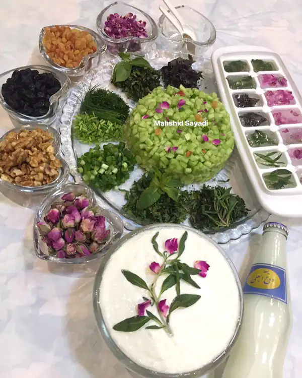 تزیین ماست مجلسی