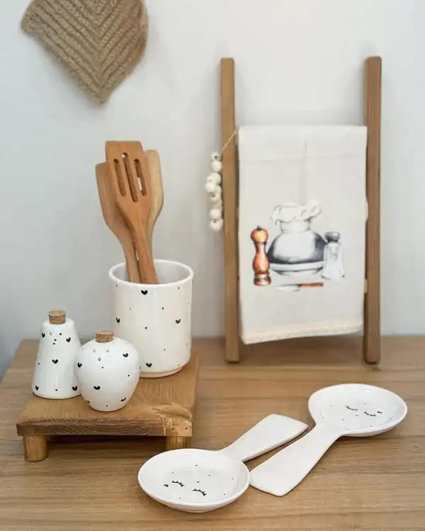 چیدمان روی کابینت آشپزخانه عروس