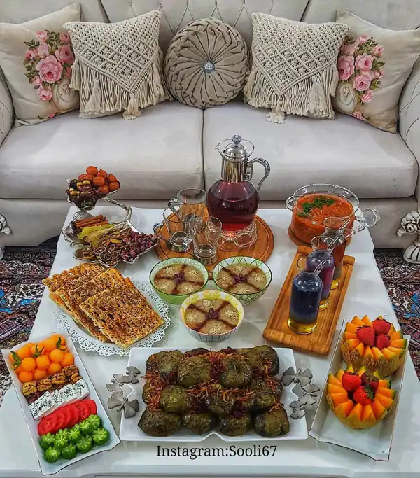 میز عصرانه دوستانه