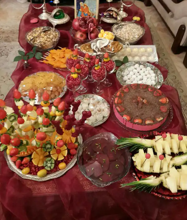 میز شب یلدا