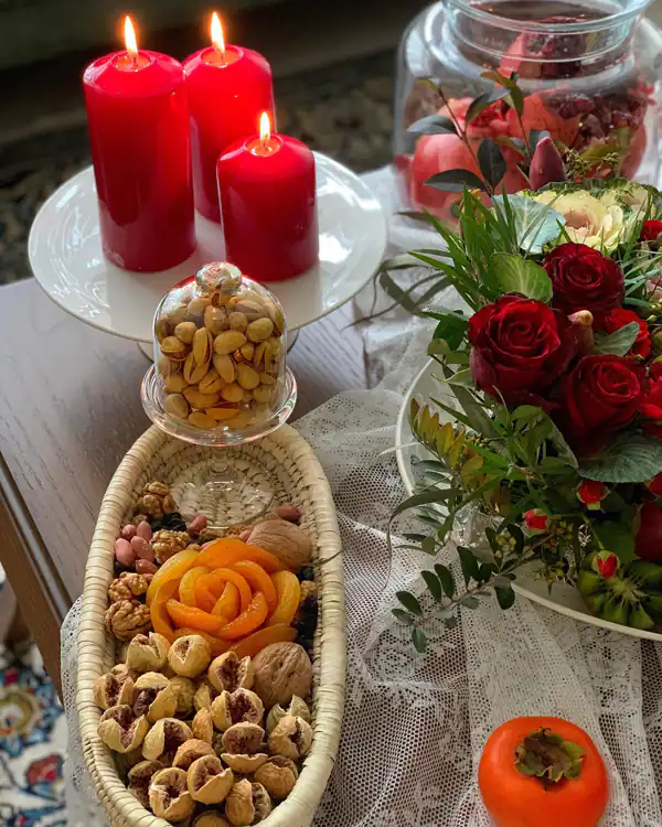 میز شب یلدا ساده