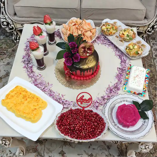 میز شب یلدا ساده