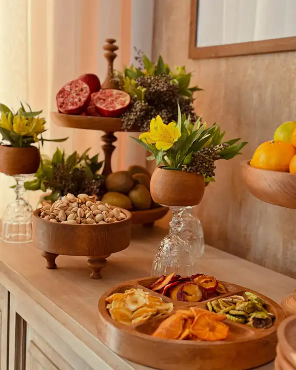 میز شب یلدا ساده