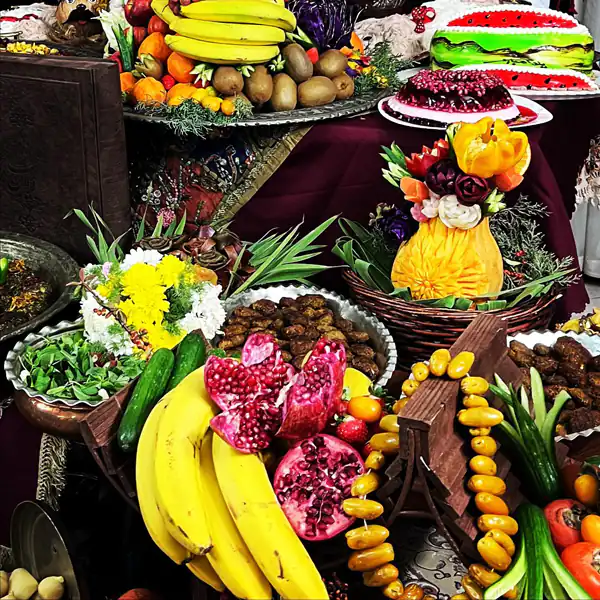 میز شب یلدا سنتی