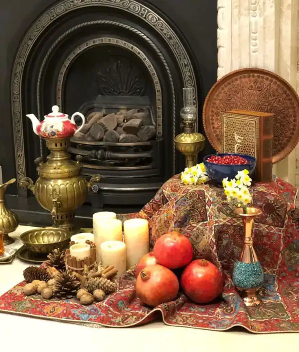 میز شب یلدا سنتی