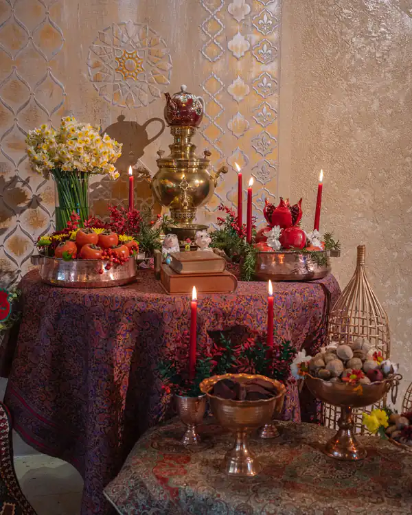 میز شب یلدا سنتی