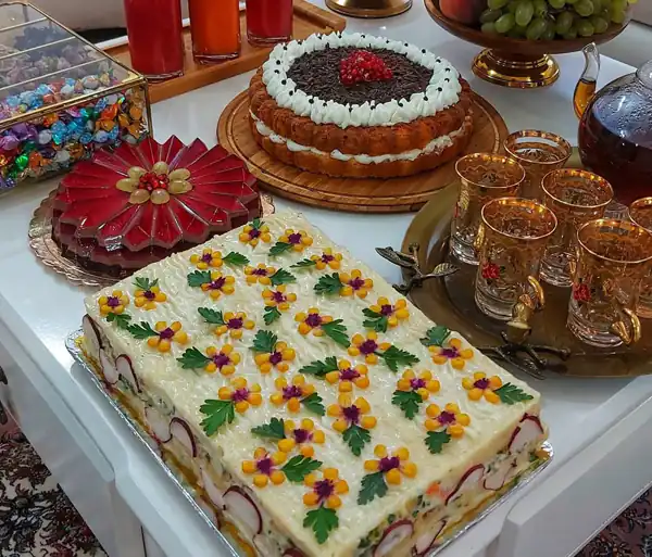 تزیین کیک مرغ ساده