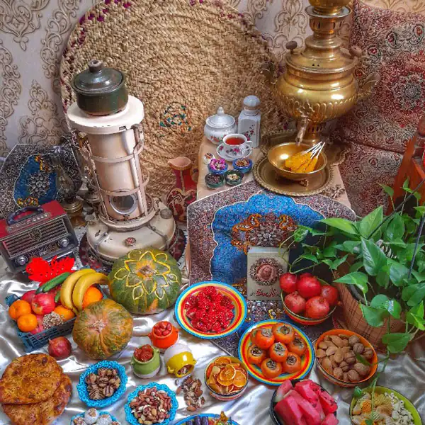 تزیین میز شب یلدا ۱۴۰۴