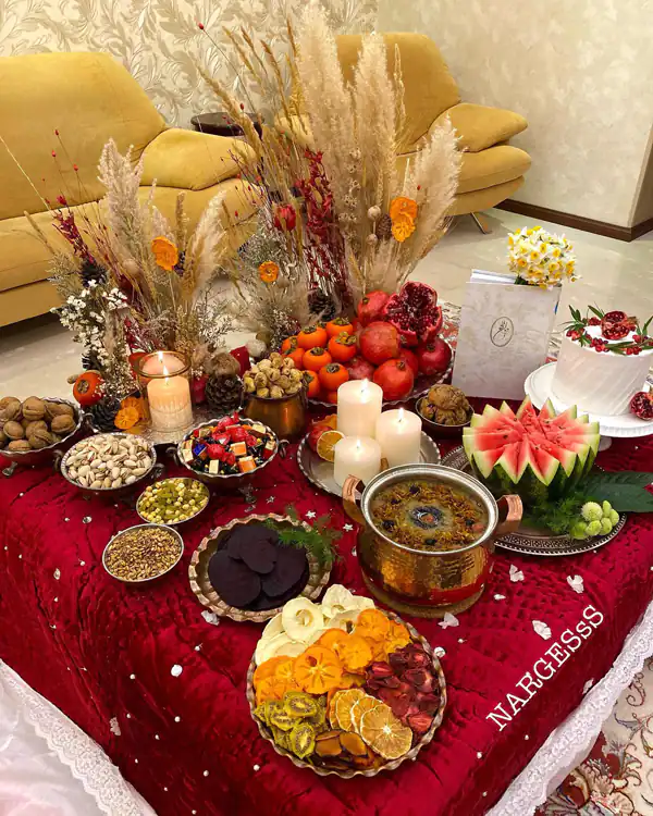 تزیین میز شب یلدا شیک