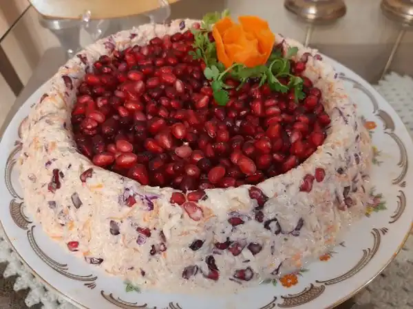 تزیین سالاد با انار