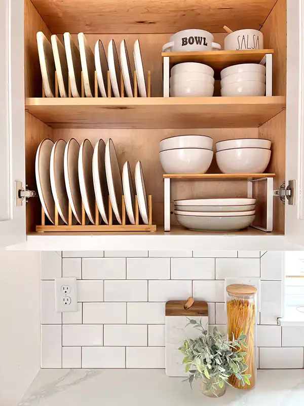 چیدمان داخل کابینت